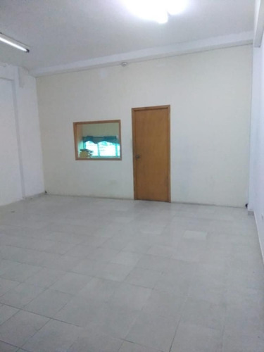 Imagen 2 de 7 de Local En Venta Paraparal / En Buenas Manos