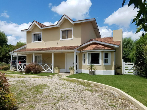 Casa - Pilar