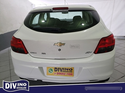 Imagem 4 de 7 de Chevrolet Onix 1.0 Mt Joye