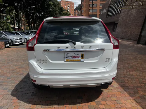 Volvo XC60 2.0 T5 Awd Momentum