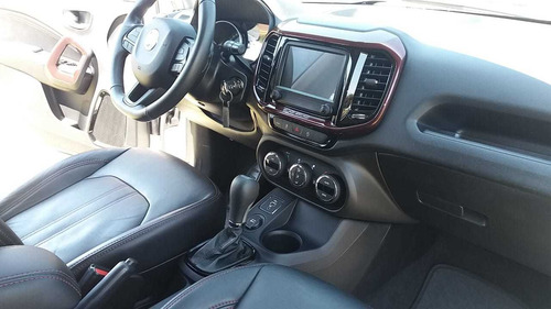 Fiat Toro 2020 1.8 16v Freedom Flex 4x2 Aut. 4p