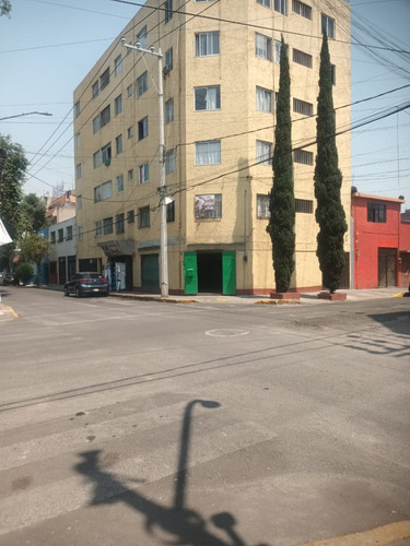 Local Comercial En Venta En Esquina Con Doble Acceso