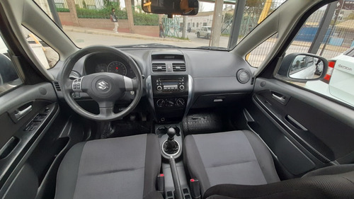 Imagen 15 de 18 de Suzuki Sx4 1.6