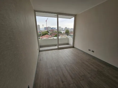 Depto 2 Dormitorios Y 1 Baño En Piso 12.