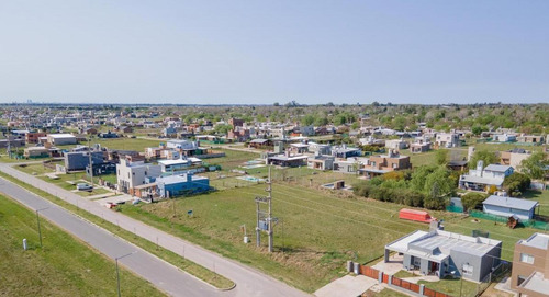 Terreno De 650 M2 En Funes Norte A La Venta.