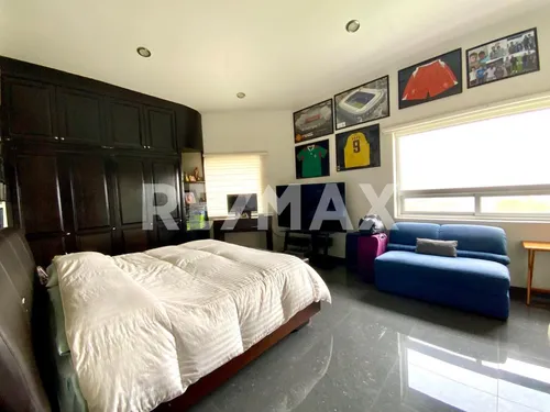 Casa De Lujo En Condado De Sayavedra Con Vistas, Jardín Y Amplios Espacios