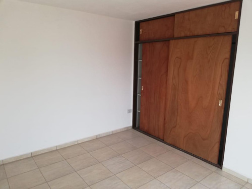 Imagen 5 de 10 de Casa - Lomas Sur