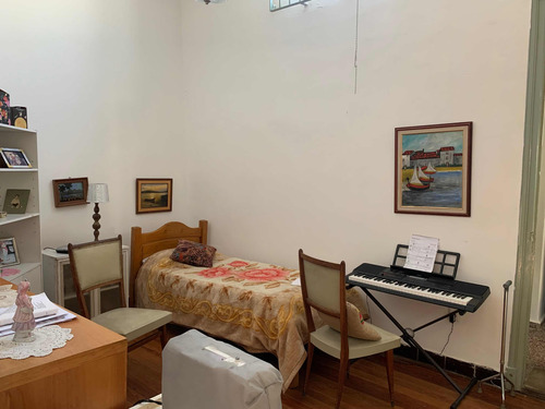 Muy Buena Oportunidad!!! Buena Casa De 2 Dorm Y Demas !!!!
