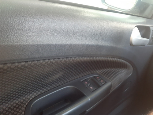 Volkswagen Saveiro 1.6 Trendline Cab. Simples Total Flex 2p