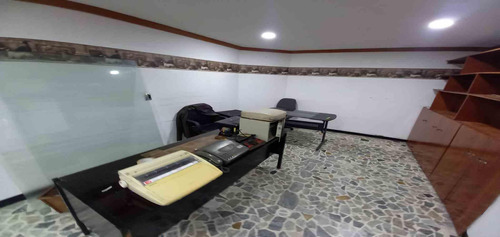 Local En Arriendo En El Centro-manizales (52945).