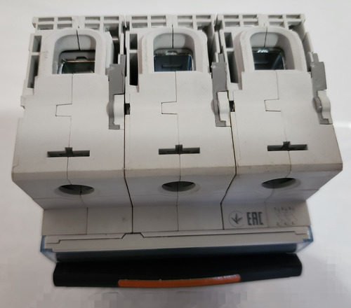 Interruptor Automatico 3p 16a Curva D 25ka 409833 Legrand