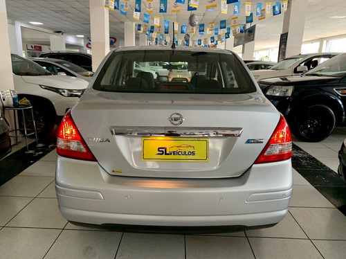 Nissan Tiida 1.8 Sedan 2012 Completo
