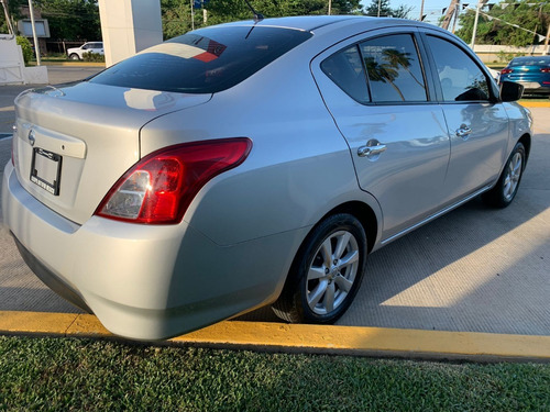 Imagen 5 de 15 de Nissan Versa Sense Mt 2019