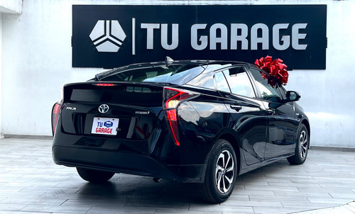 Toyota Prius 1.8 Base Cvt
