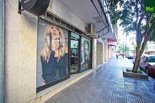 Imagen 3 de 18 de Local En Venta, Amplia Vidriera , Con Renta.