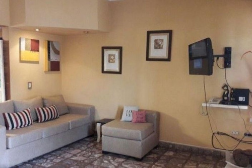 Imagen 3 de 10 de Casa En Venta En José C Paz