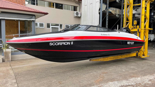 Imagen 8 de 21 de Arco Iris Eclipse 21-open-2021-mercury 200hp V6-4t
