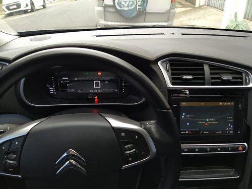 Imagem 9 de 13 de Citroën C4 Lounge 1.6 Thp Flex Shine