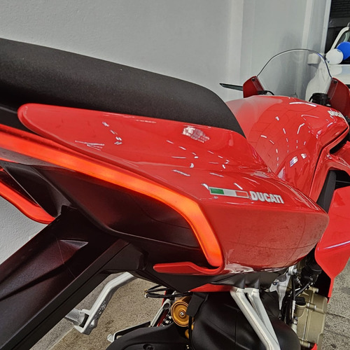 Ducati Panigale V4s 2021