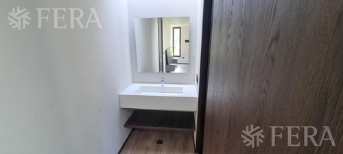 Venta Casa 4 Ambientes Con Piscina En Miralagos - La Plata