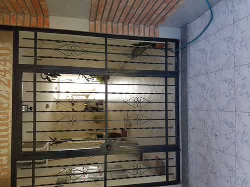 Vendo Departamento 2 Amb.planta Baja Villa Luzuriaga