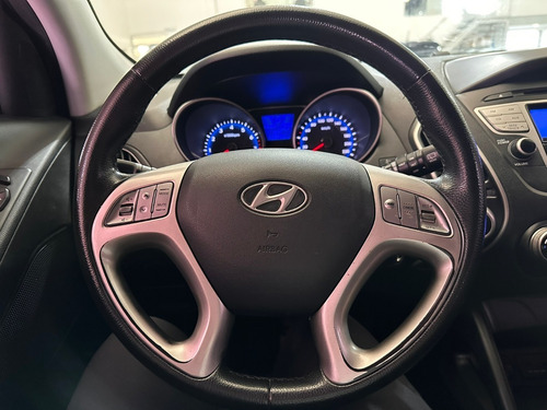 Imagen 10 de 21 de Hyundai Tucson 2.0 Gls 4x4 At Nd