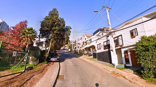 Tottus/reñaca Bajo/viña Del Mar (85569)