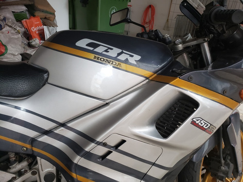 Imagem 6 de 15 de Honda Cbr 450sr