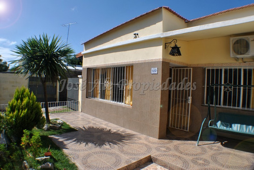 Imagen 4 de 11 de En Venta Casa De Tres Dormitorios Colonia Del Sacramento