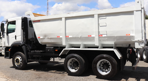 Volkswagen 26.280 - 6x4 Ano 2022 Com Cacamba Facchini 16m3