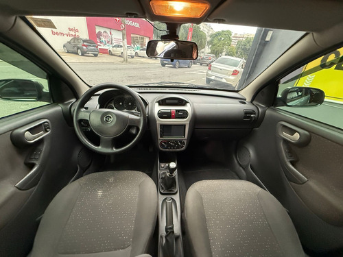 Chevrolet Corsa 1.4 MPFI PREMIUM SEDAN 8V FLEX 4P MANUAL