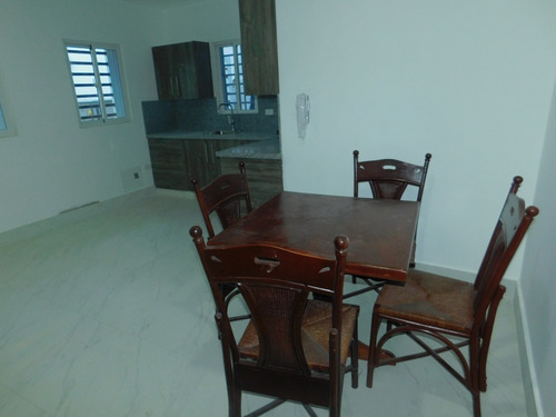 Imagen 6 de 10 de Alquiler En Gazcue Amueblado De 2habitaciones