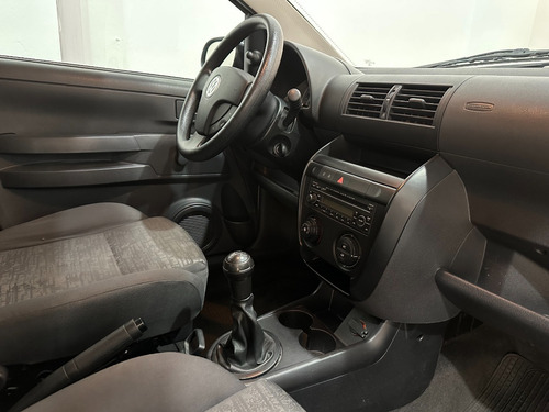Imagen 12 de 19 de Volkswagen Fox 1.6 Trendline Comfortline Highline Gol Trend