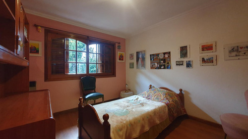 Venta - Chalet Cuatro Ambientes Con Garage Y Patio - Viamonte 4390
