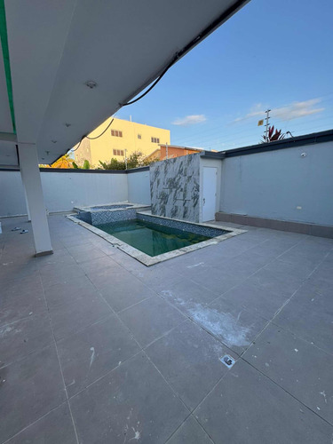 Vendo Hermosa Casa Con Piscina