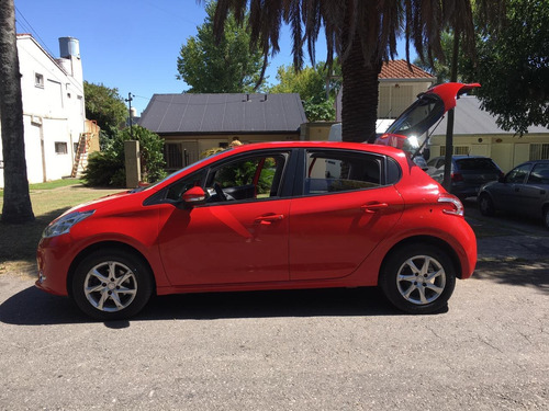 Peugeot 208 1.5 Allure Touchscreen 2016
