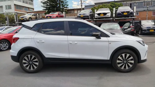 Seat Arona REFERENCE