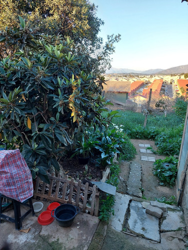 Acogedora Casa En Troncos Viejos
