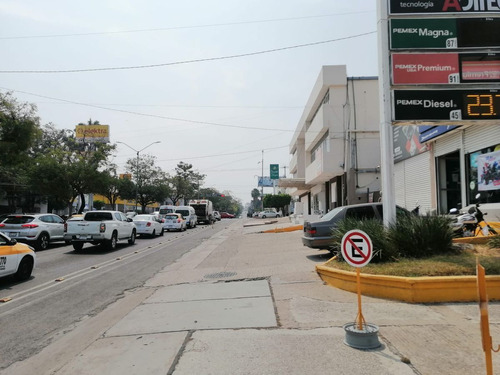 Se Renta Bodega En Boulevard Angel Albino Corzo