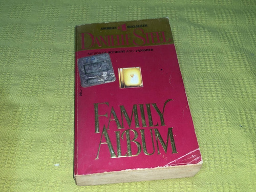 Family Album - Danielle Steel - Dell Books