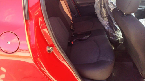 Imagem 9 de 10 de Peugeut 207 1.4 Flex Completo