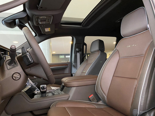 GMC Sierra 6.2 V8 Denali