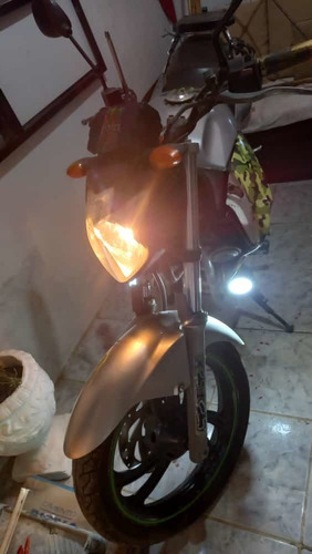 Imagem 6 de 6 de Yamaha Fazer 250