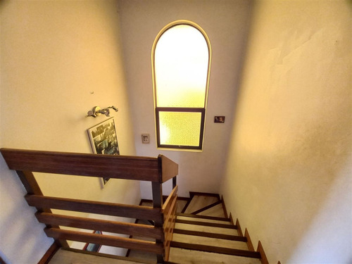 Condominio, Casa En Venta De 4 Dorm. En La Reina
