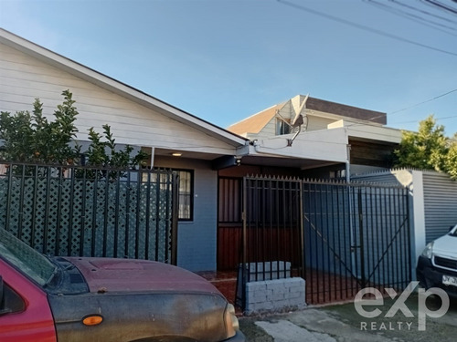 Casa En Venta De 2 Dorm. En Lampa