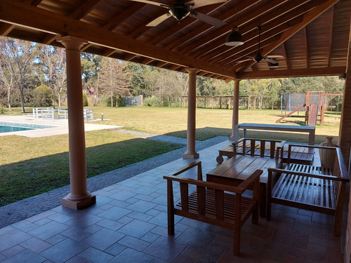 Imagen 14 de 14 de Hermosa Casa Quinta En Luján: B° Hostería Norte