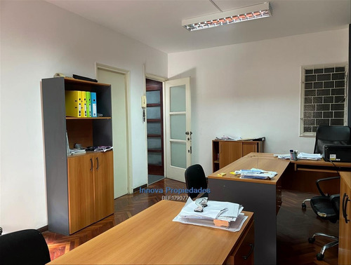 Venta Oficinas En Ciudad Vieja