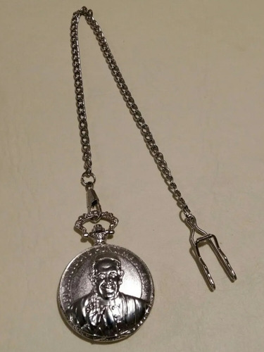 Imagen 6 de 7 de Reloj De Bolsillo Tressa Con Cadena, A Pila. Papa Francisco