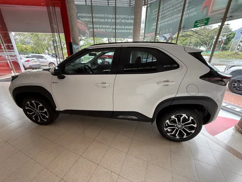 Toyota Yaris Cross 1.5 Hev Xs