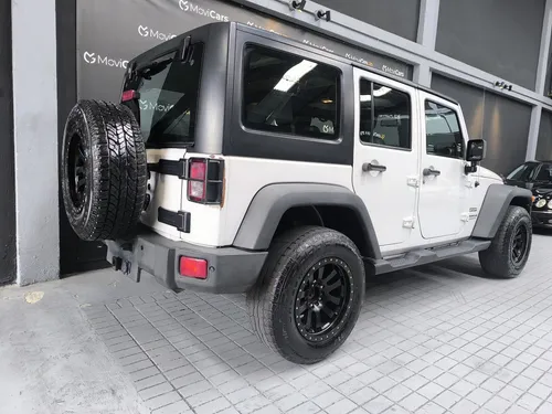 Jeep Wrangler Unlimited 3.6 Sport Unlimited